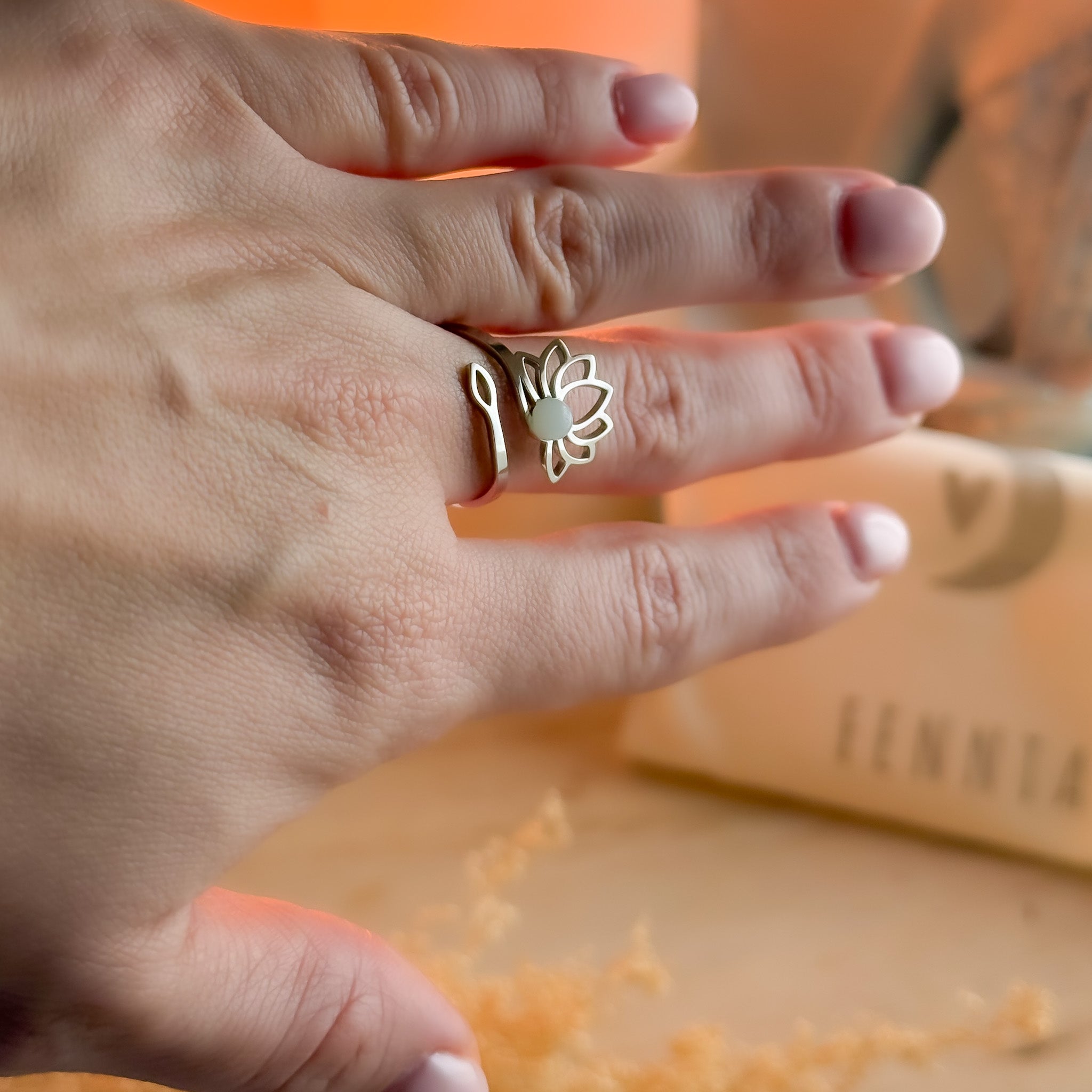 Anillo Flor de Loto con Amazonita 🪷