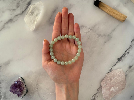 🍀 Pulsera de Jade Verde Chino: Sabiduría y Prosperidad 🌱💎